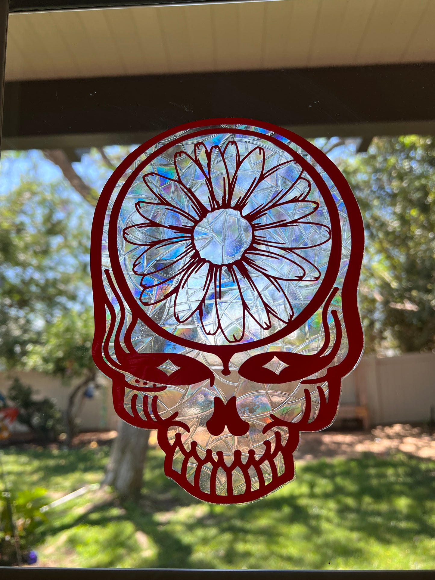 Red Daisy Stealie window cling