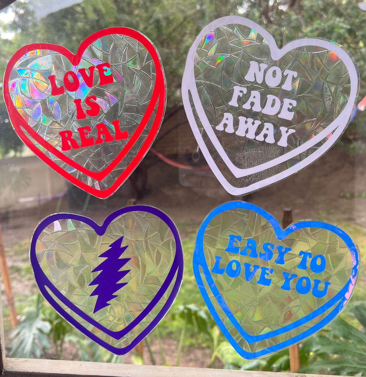GD Conversation heart window cling