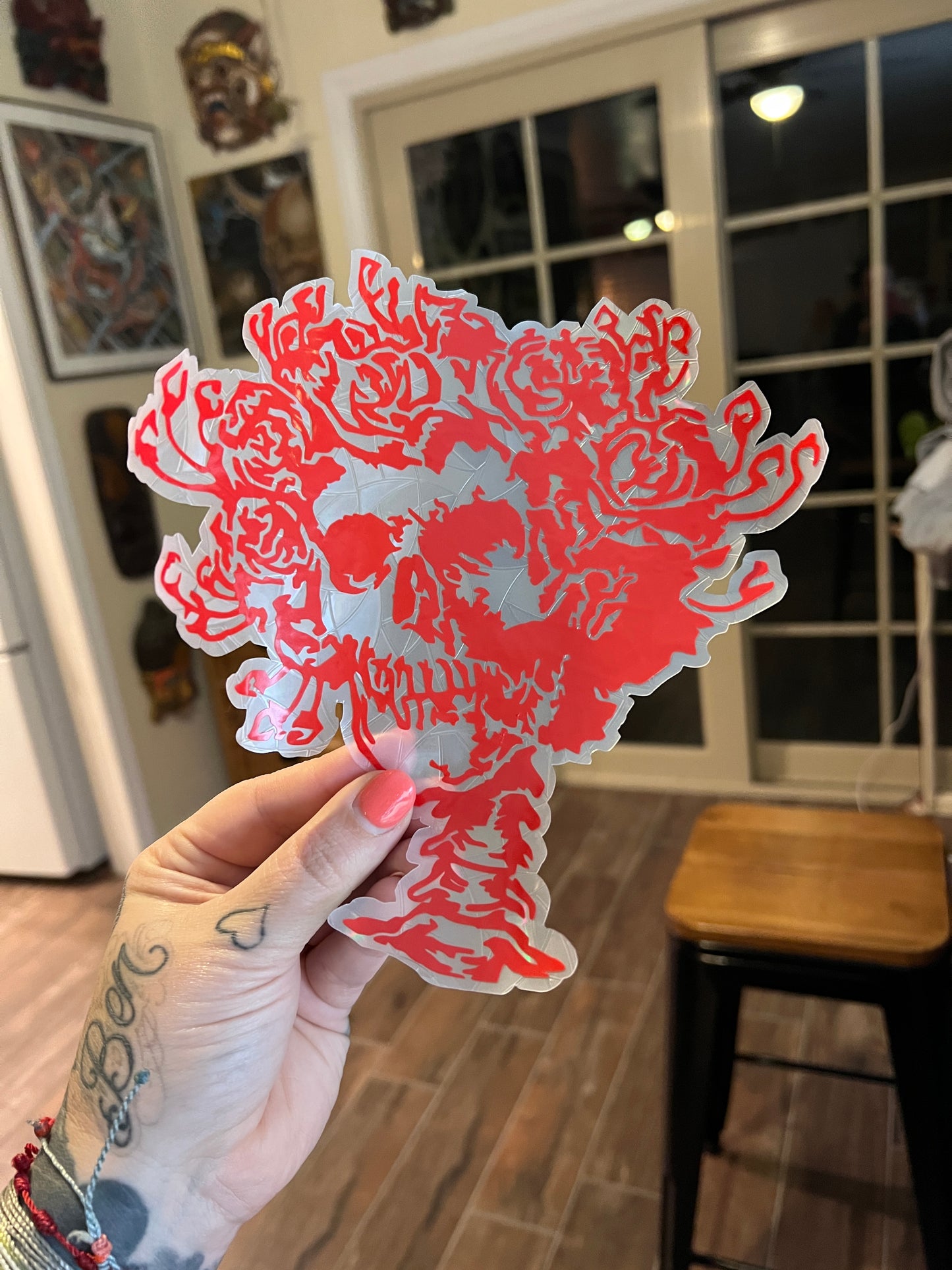 Bertha window cling